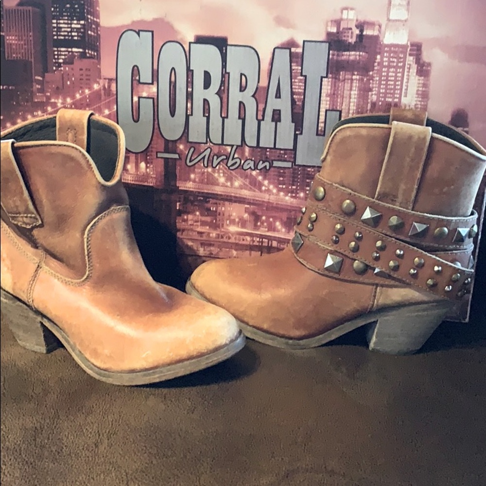 New Corral Ankle Boots with removable harness